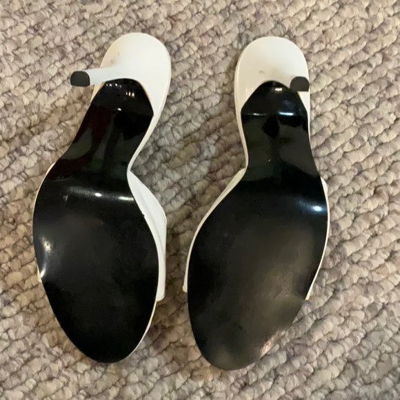 Fredrick’s Of Hollywood Heels size 6 - Picture 3 of 3